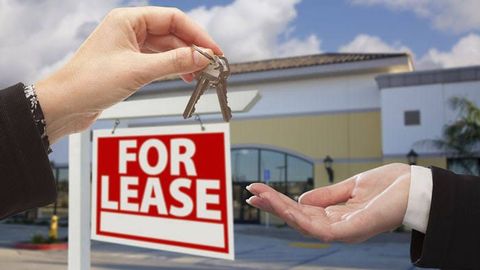Commercial Leasing Guide: Lease Structures, Property Terms, Tenant Factors, and Legal Insights