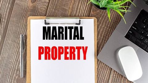 Marital Property Guide: Asset Division, Financial Decisions, Legal Rules, and Planning Insights